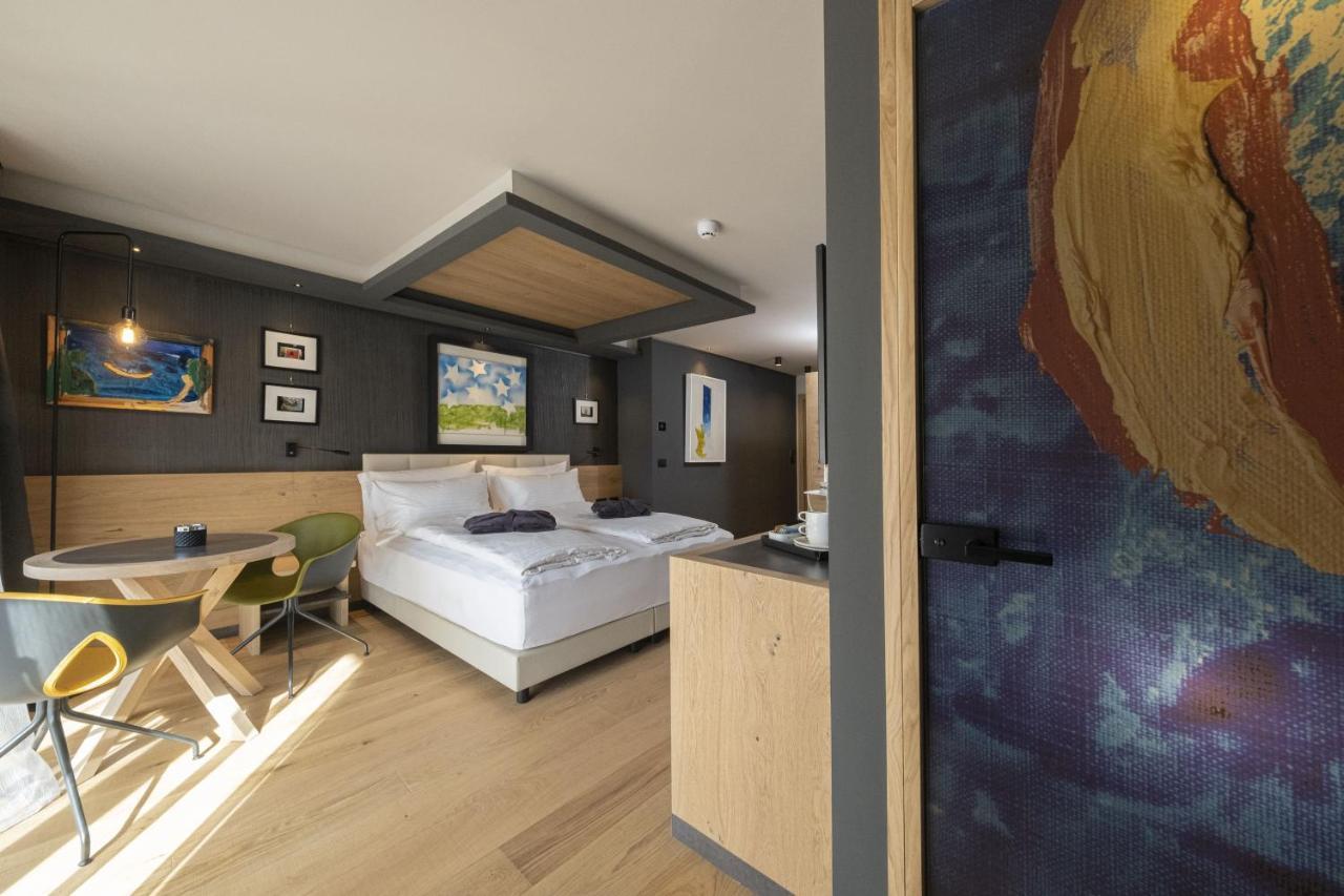 Locanda Degli Artisti Art Hotel Canazei Ngoại thất bức ảnh